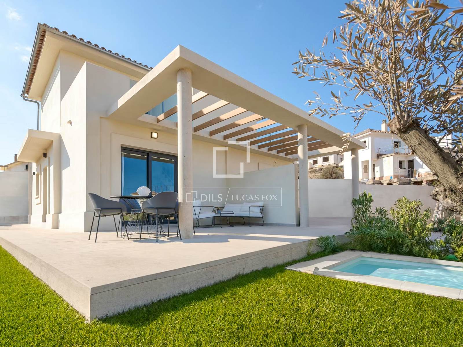 House / Villa for sale