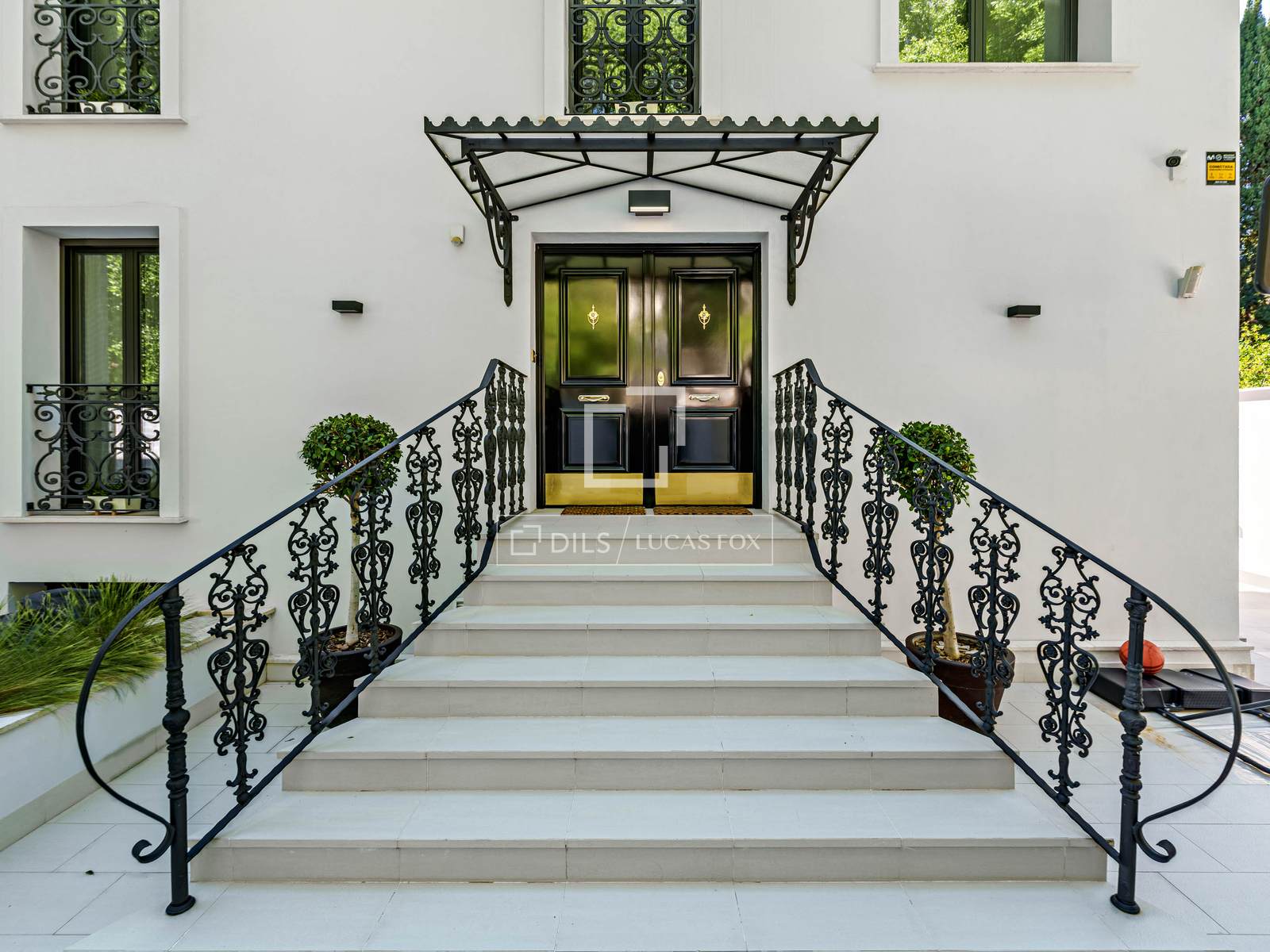House / Villa for sale