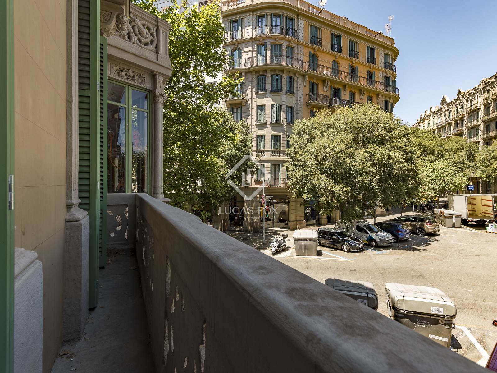 Modernist flat with character and potential – Eixample