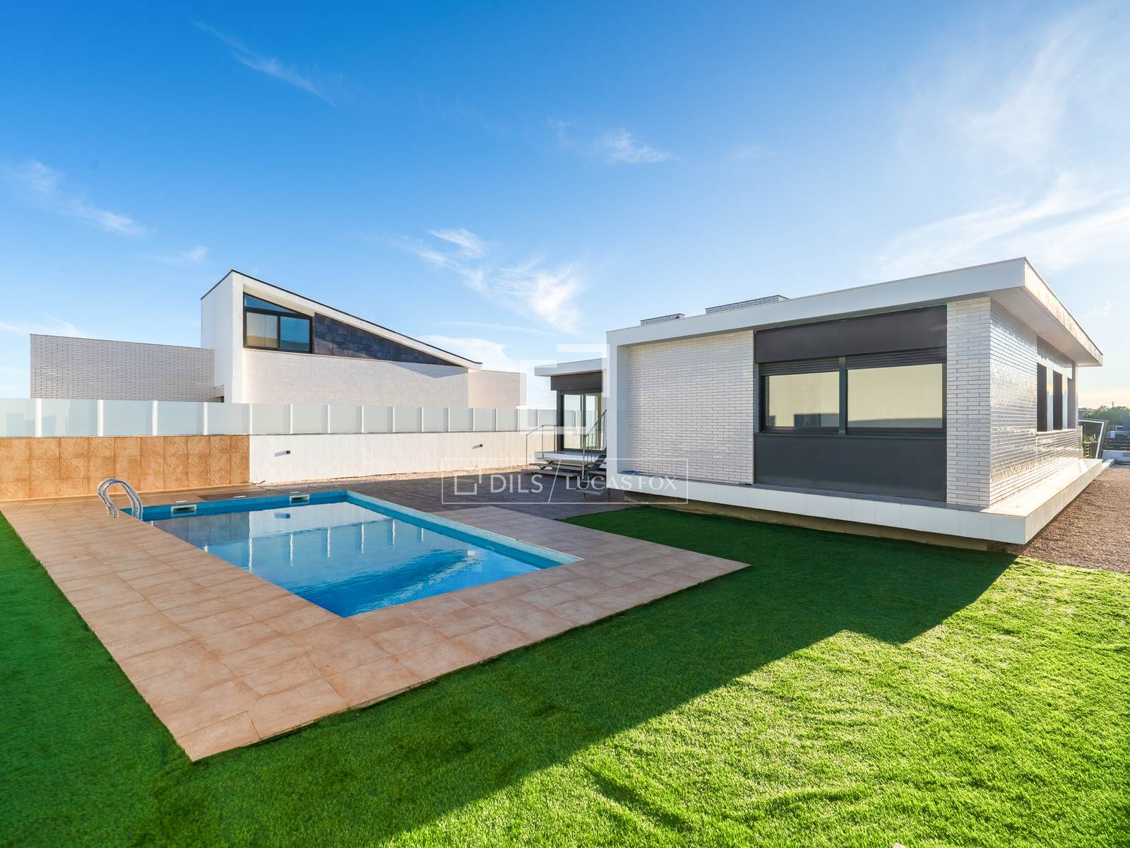 House / Villa for sale