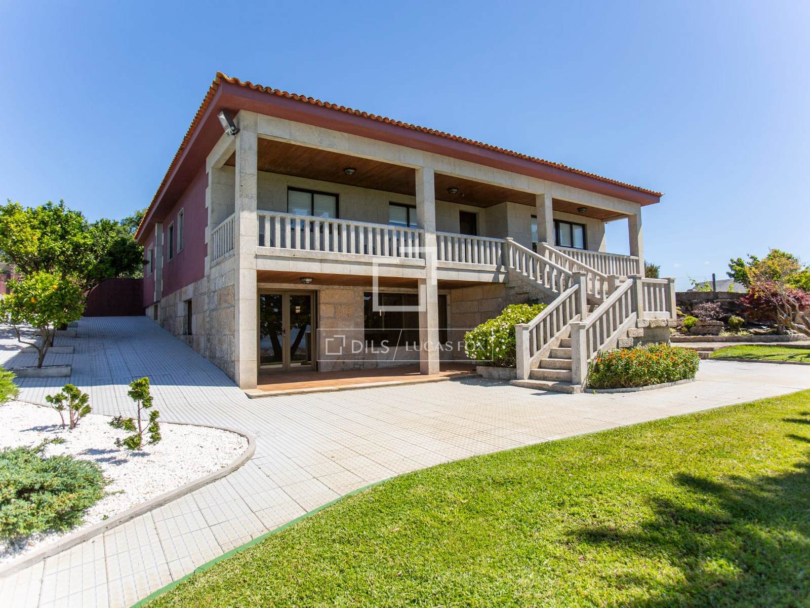 House / Villa for sale