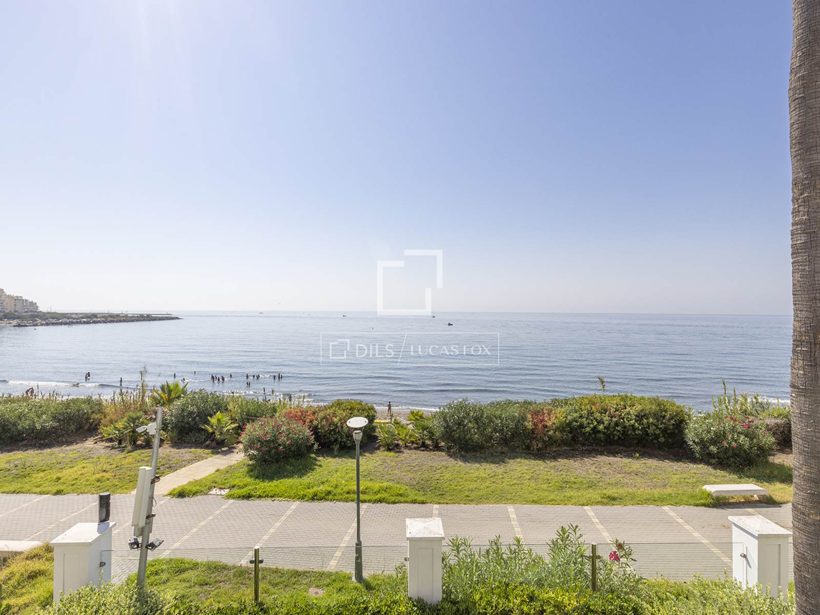 2 Bedrooms Apartment in Av. del Carmen