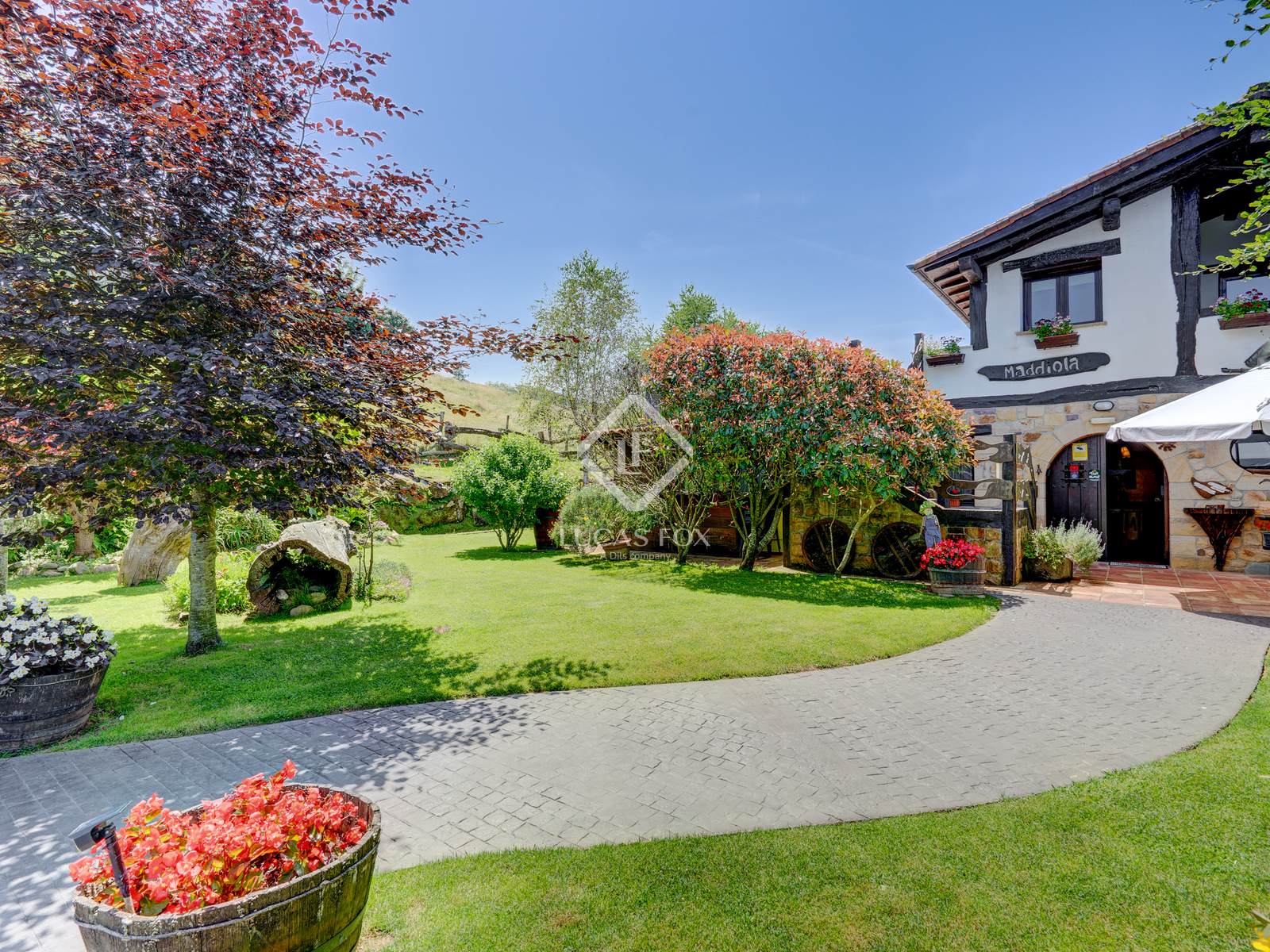 House / Villa for sale