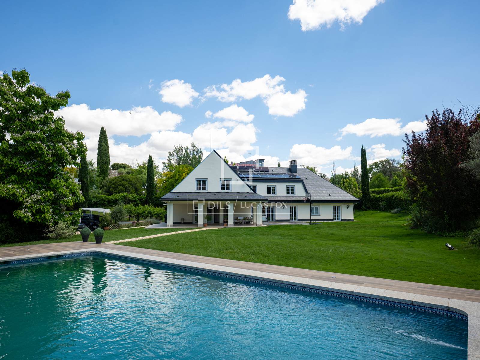 House / Villa for sale