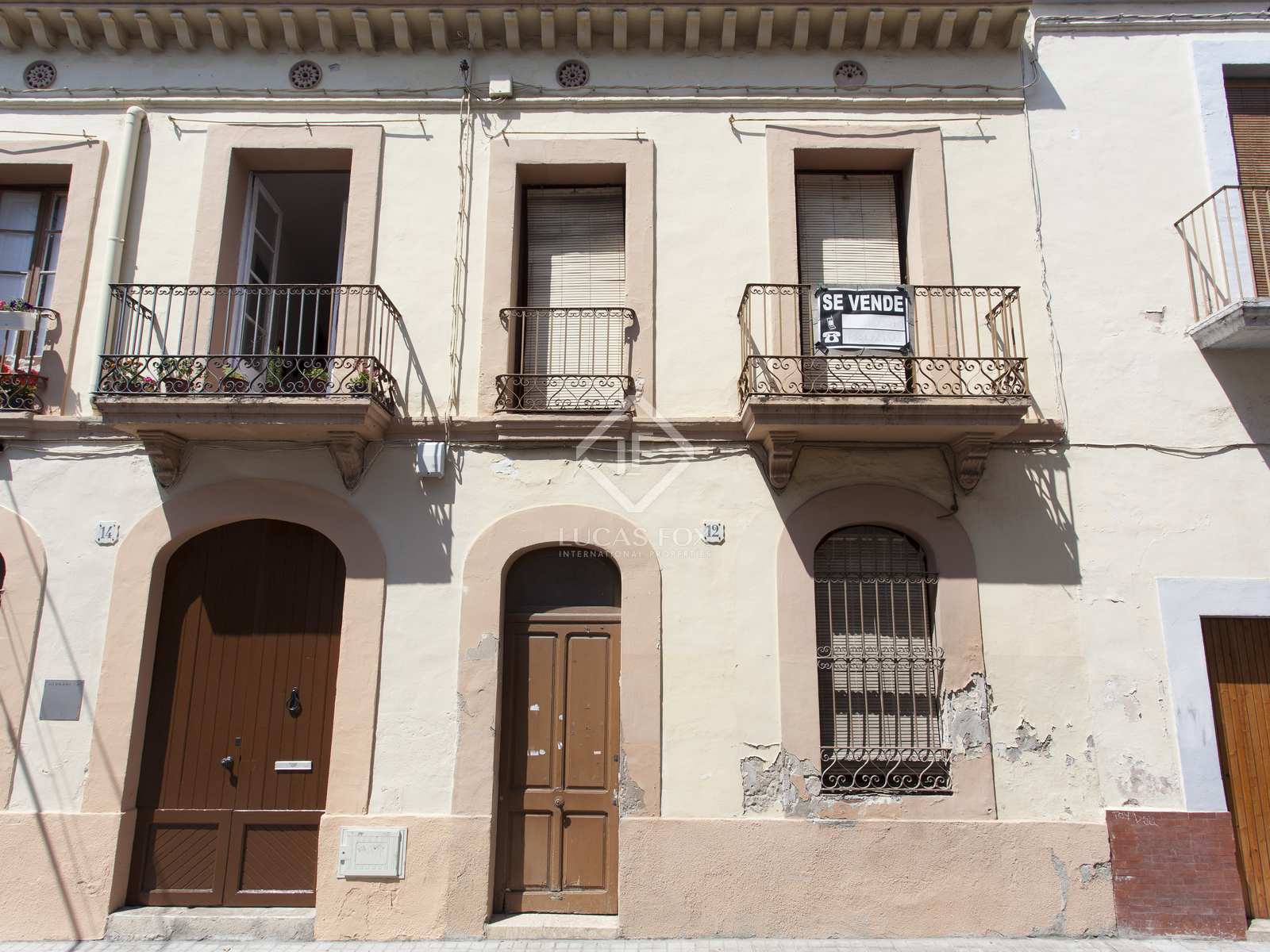 Casa Adosada Para Renovar En Venta En Vilanova I La Geltru