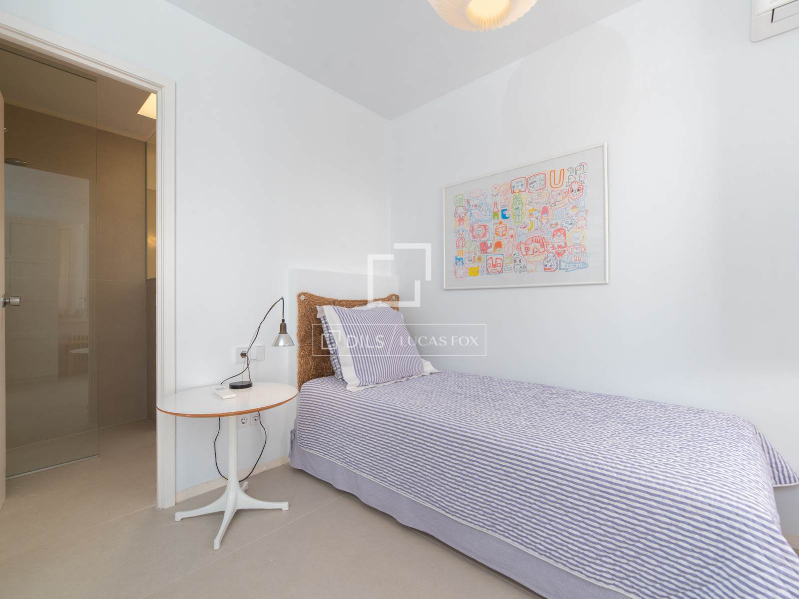 4 Bedrooms House / Villa in CALLE PARIS