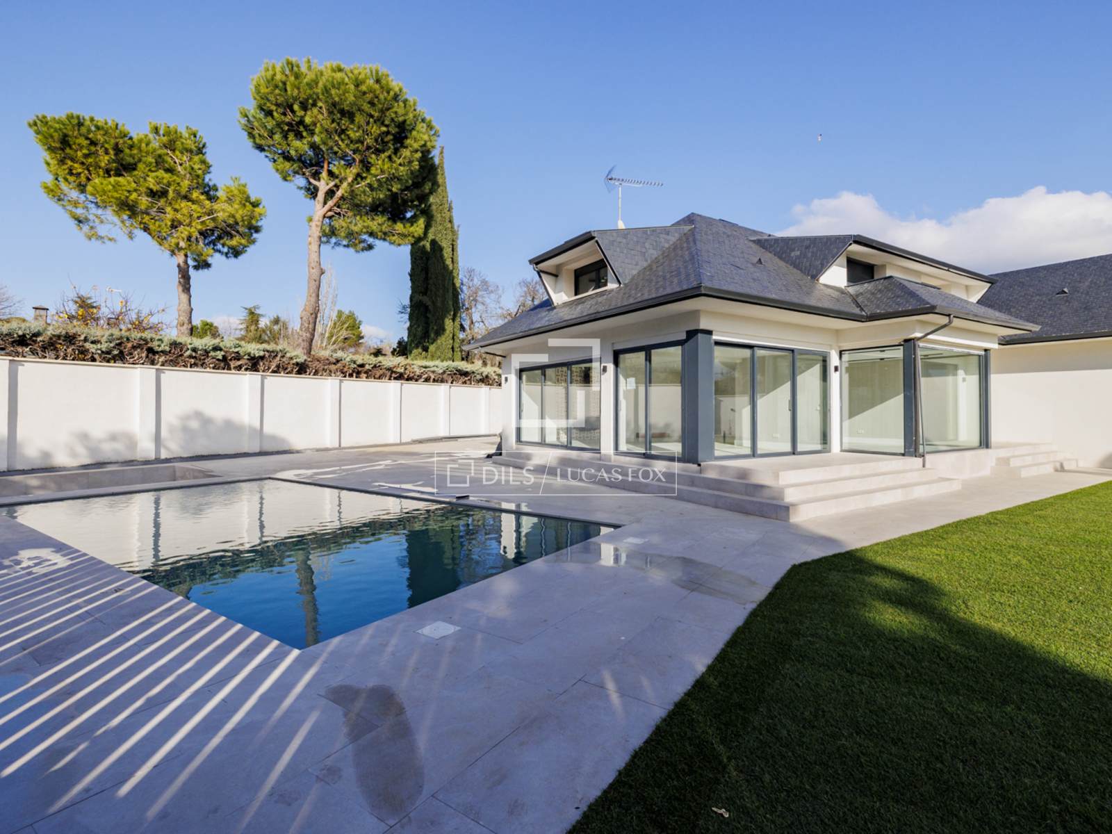 House / Villa for sale