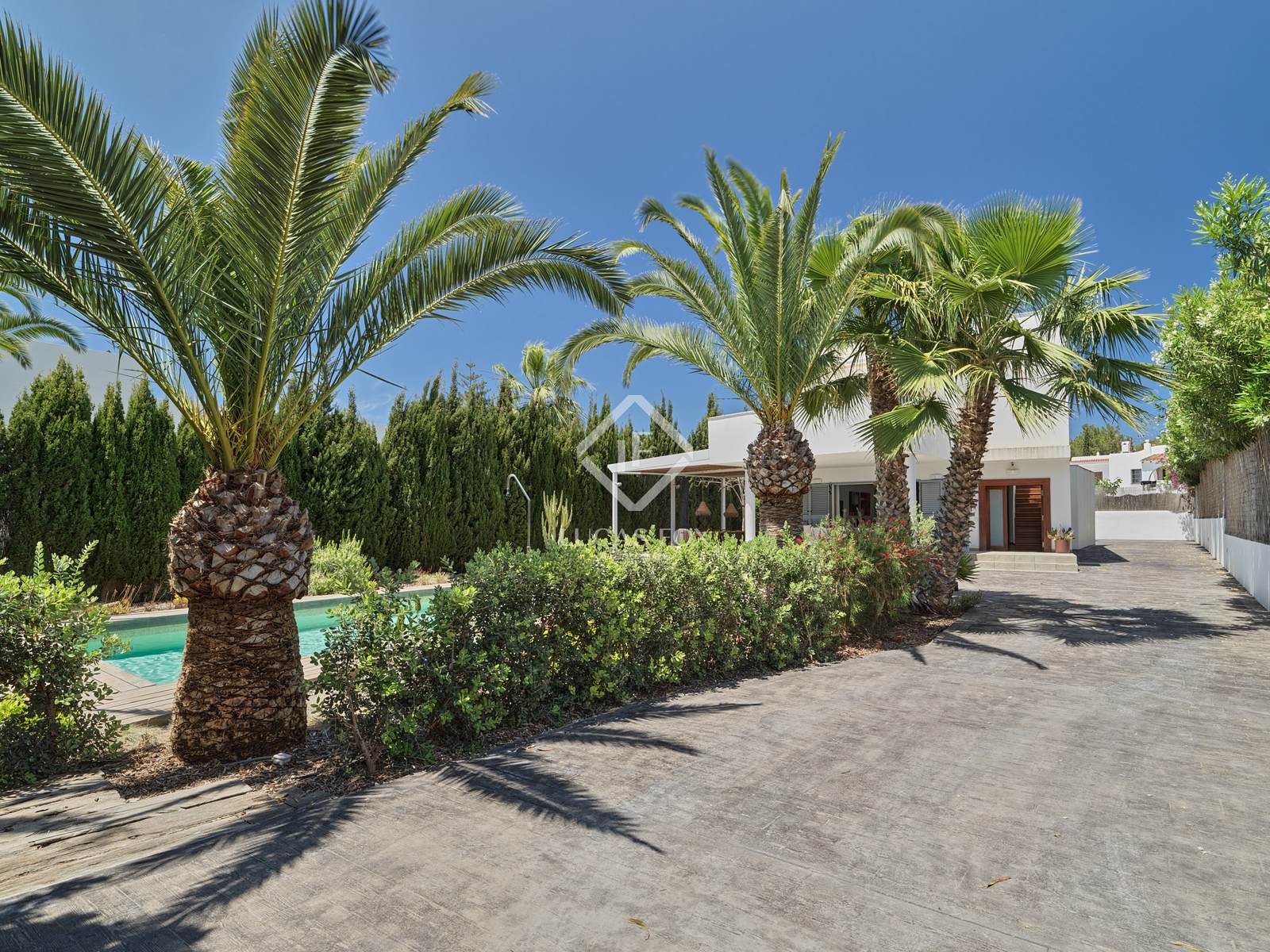 House / Villa for sale