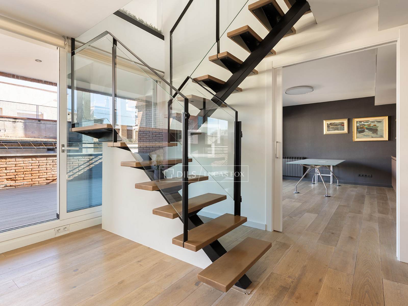 4 Bedrooms Apartment in Raset