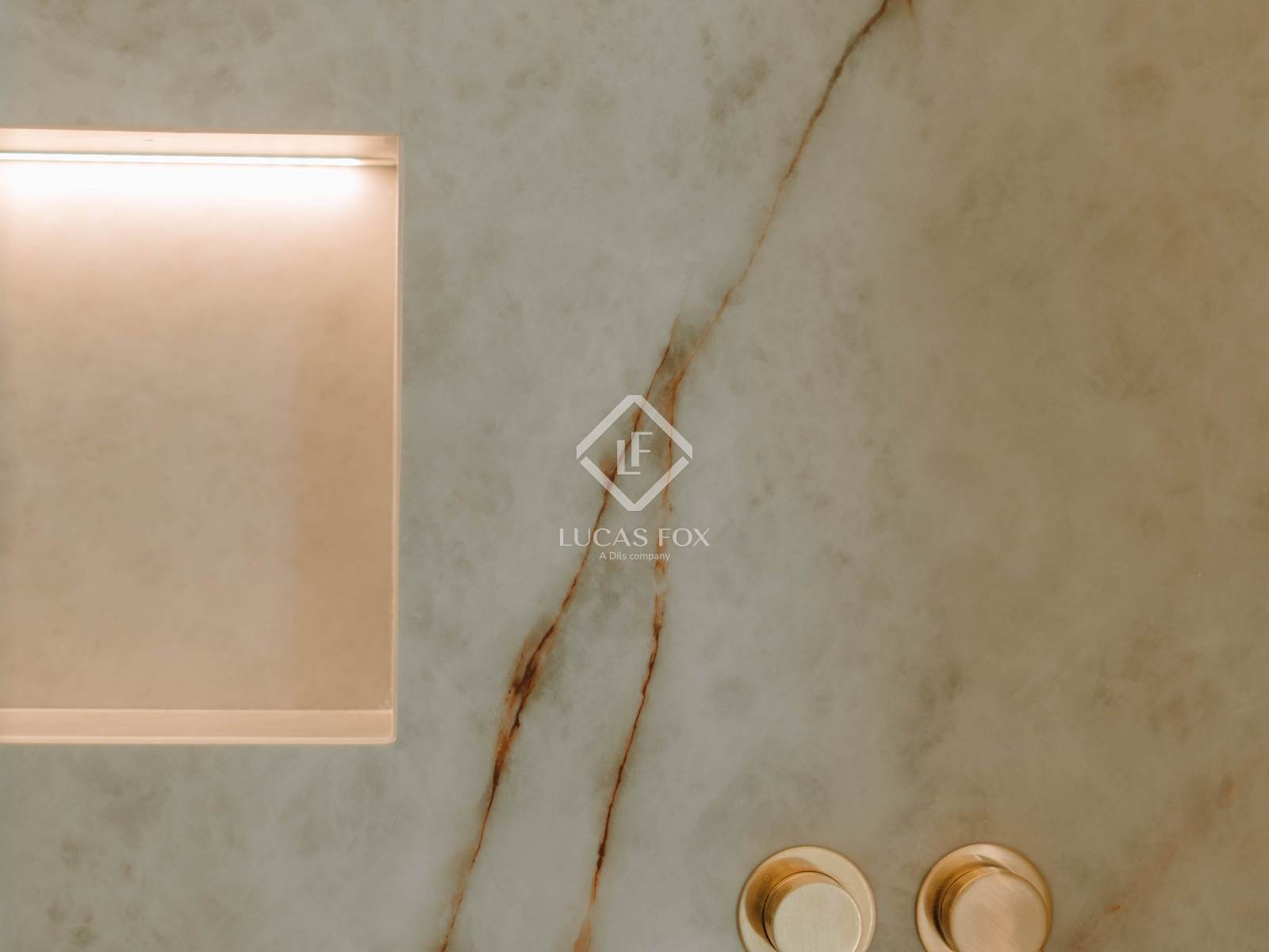 3 Bedrooms Apartment in Via Alemania