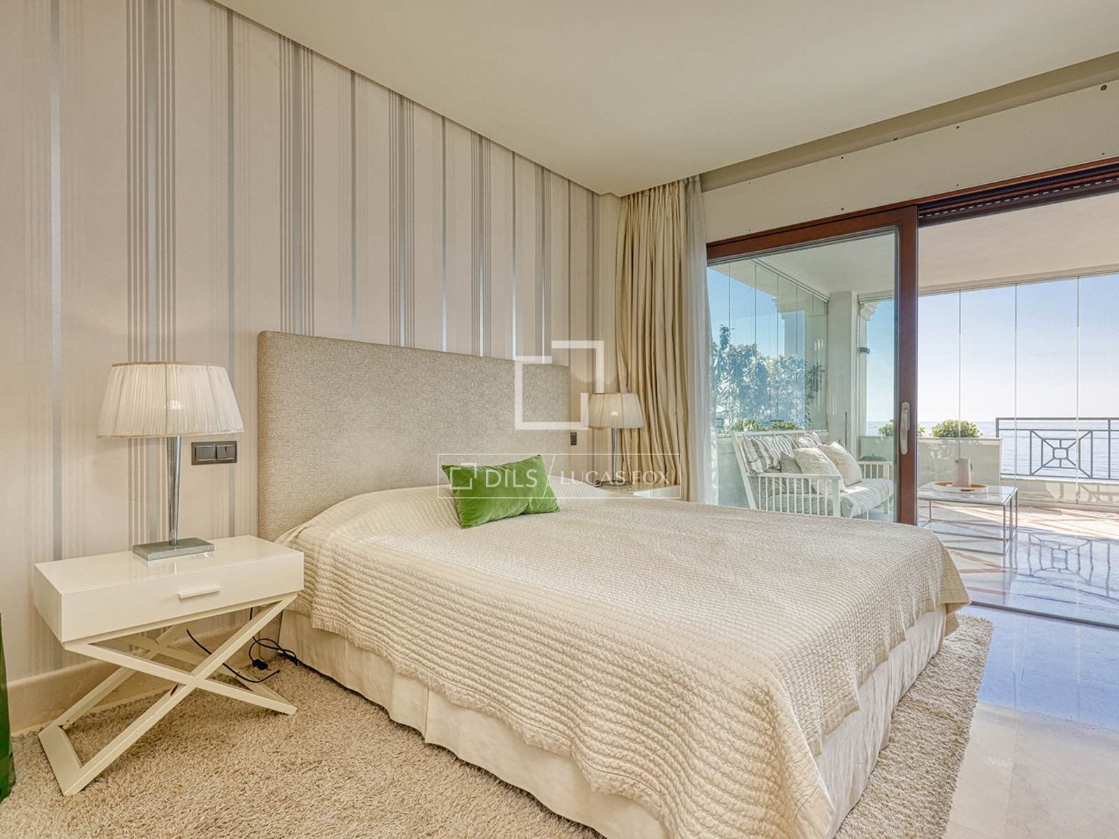 2 Bedrooms Apartment in Av. del Carmen