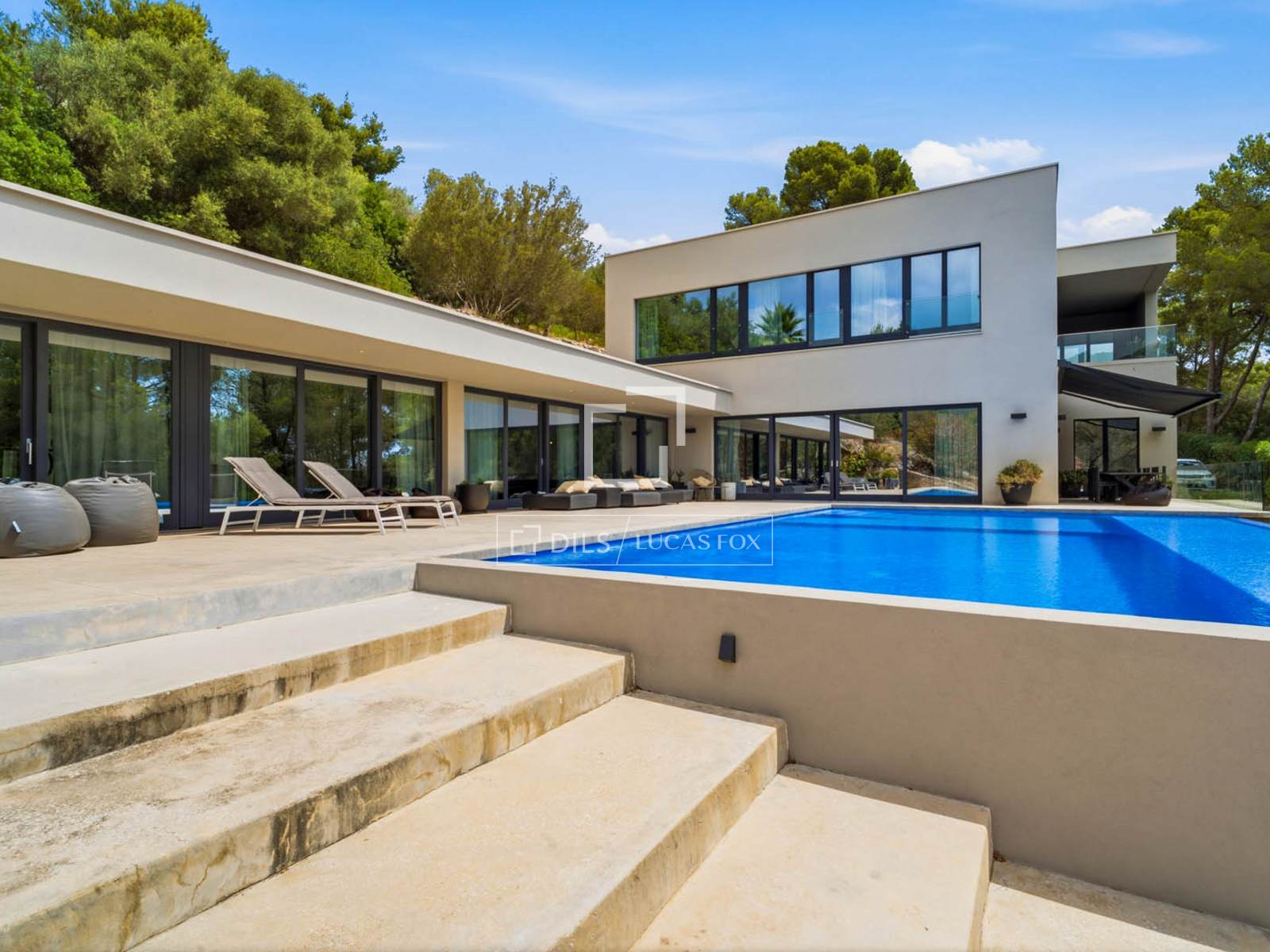 House / Villa for sale