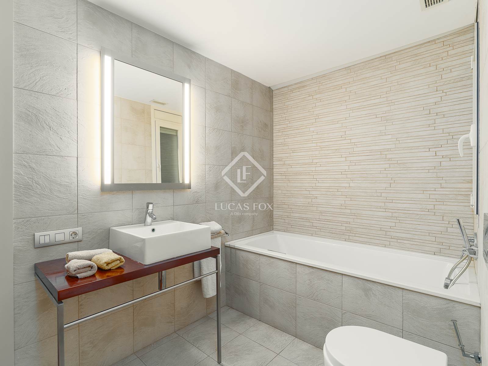 3 Bedrooms Apartment in passeig de gracia