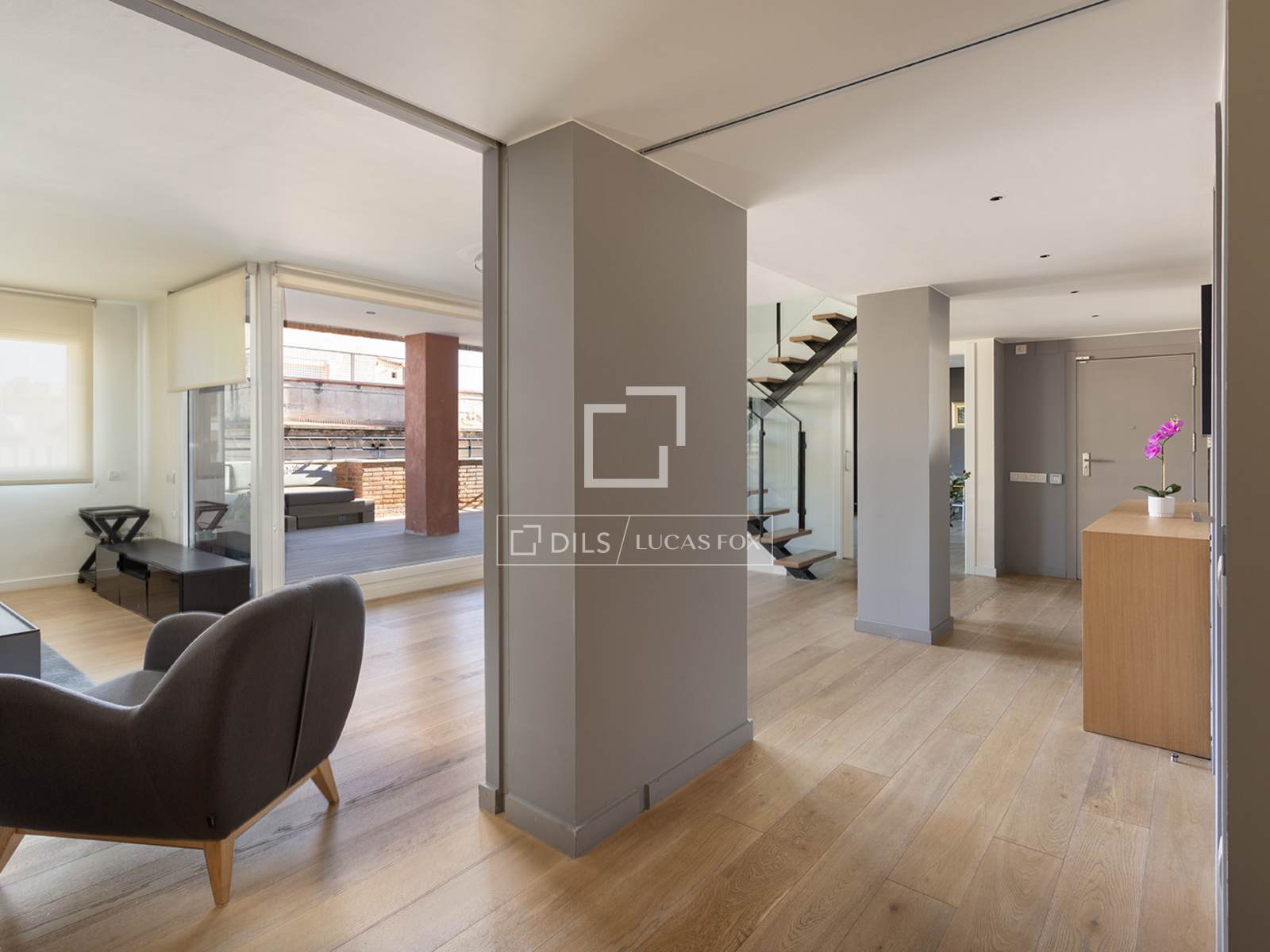 4 Bedrooms Apartment in Raset