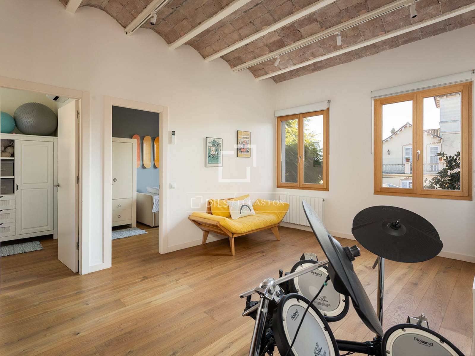 4 Bedrooms House / Villa in Circumval·lació