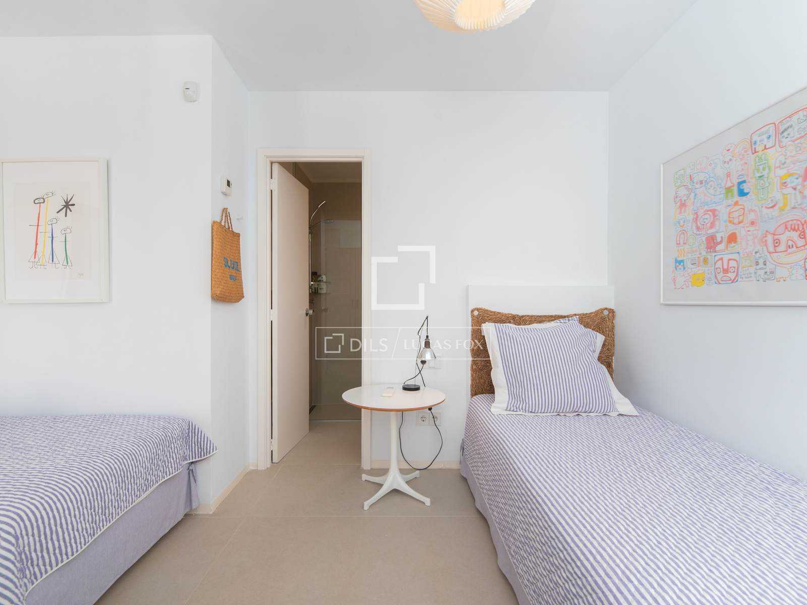 4 Bedrooms House / Villa in CALLE PARIS