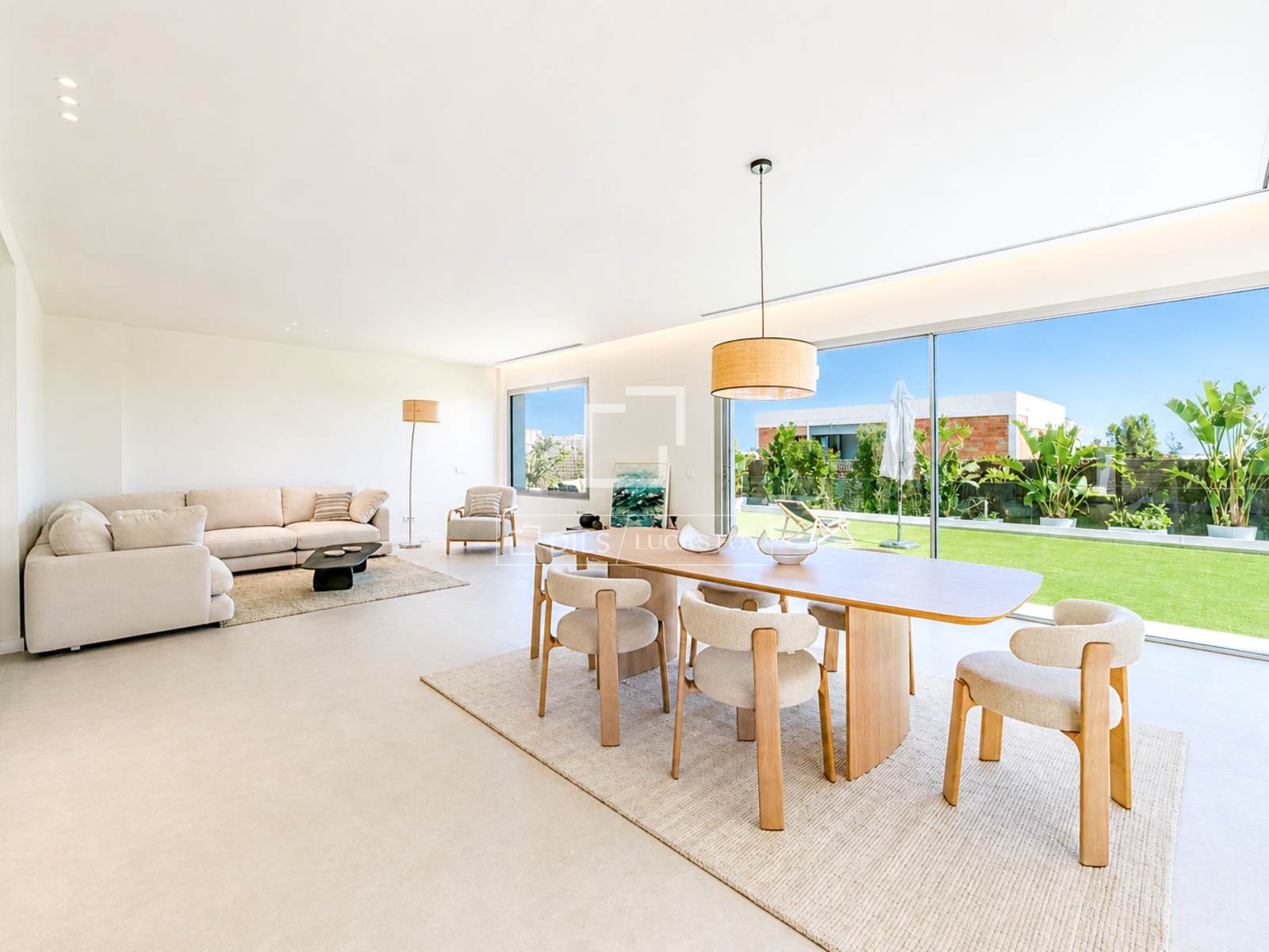 House / Villa for sale