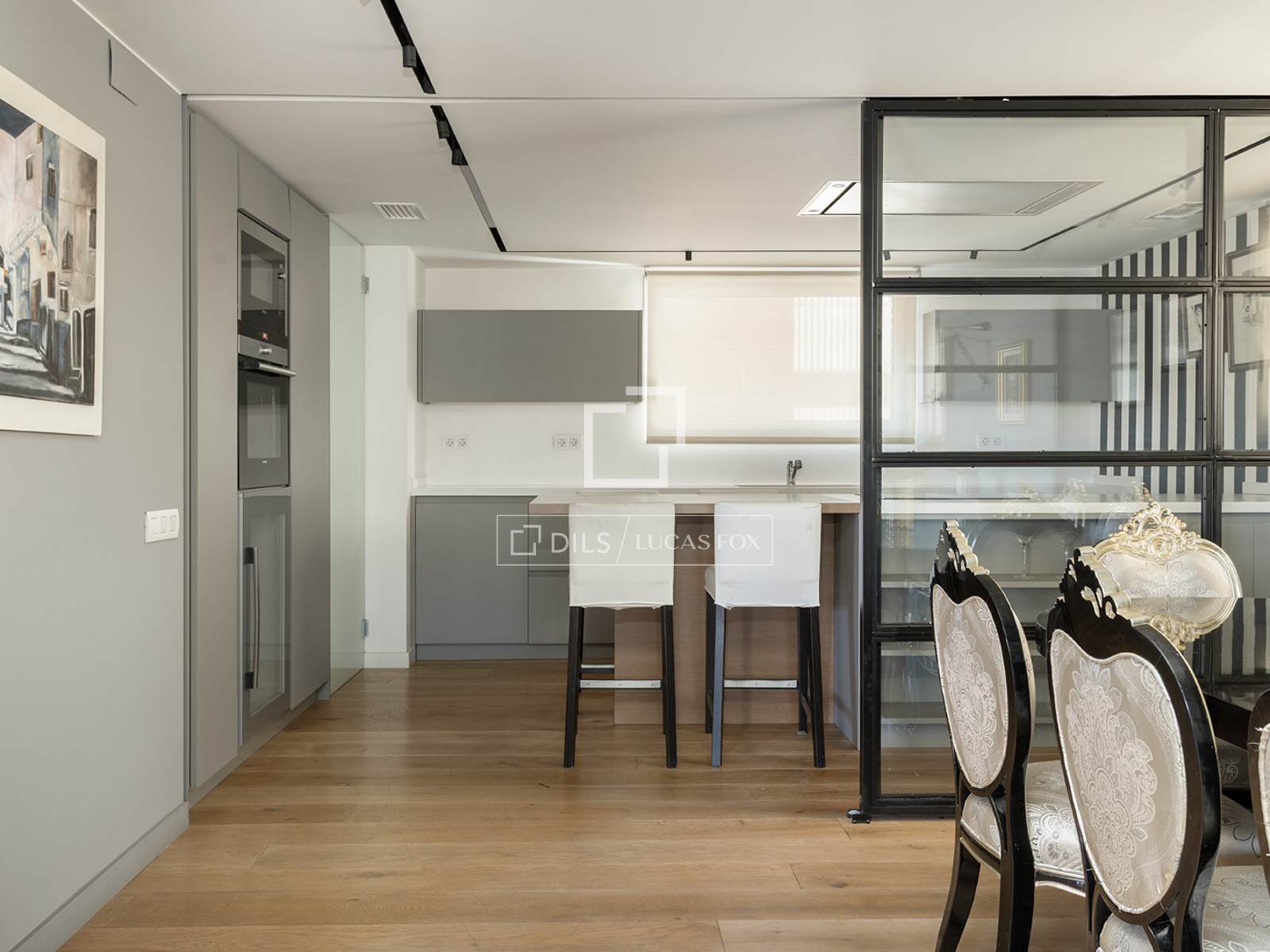 4 Bedrooms Apartment in Raset