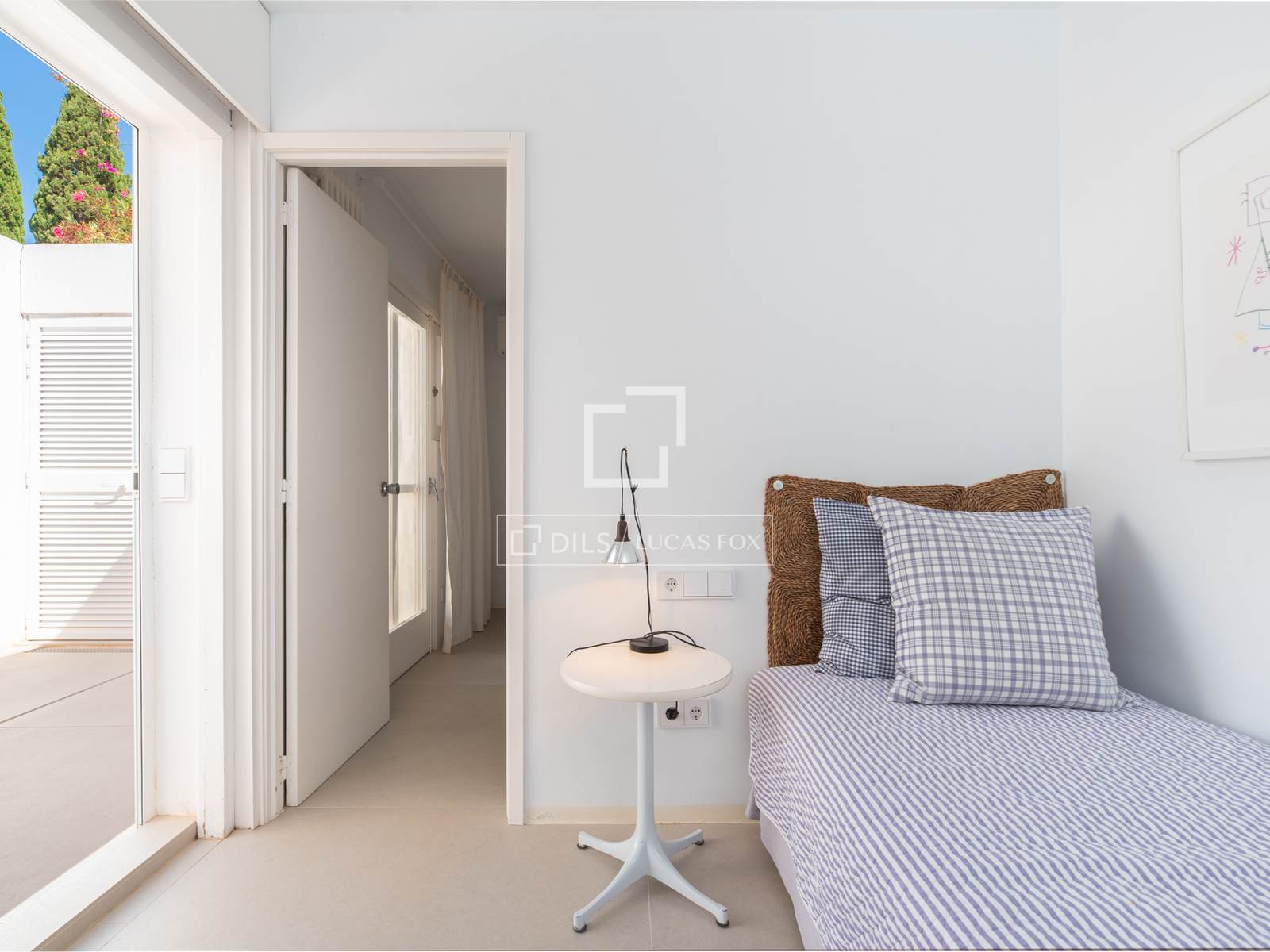 4 Bedrooms House / Villa in CALLE PARIS