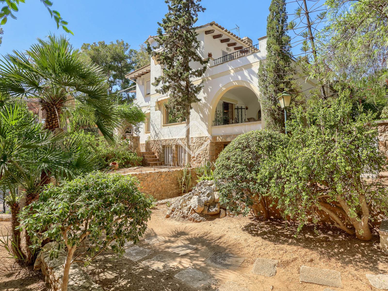 5 Bedrooms House / Villa in V. BENDINAT,