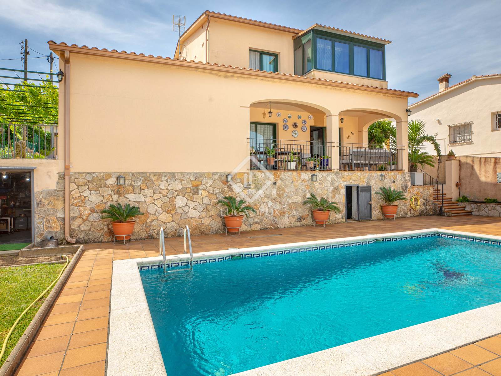 House / Villa for sale