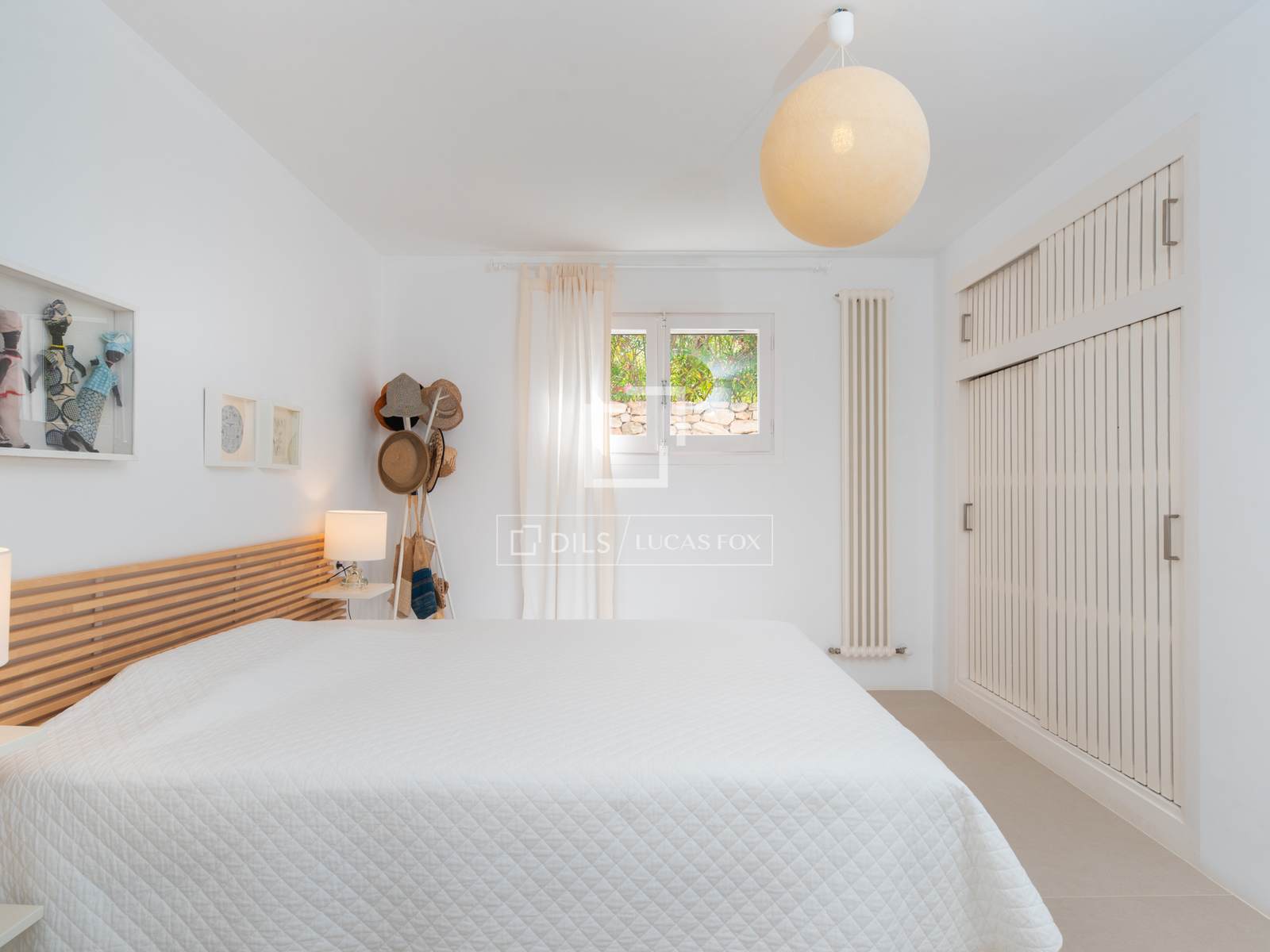 4 Bedrooms House / Villa in CALLE PARIS