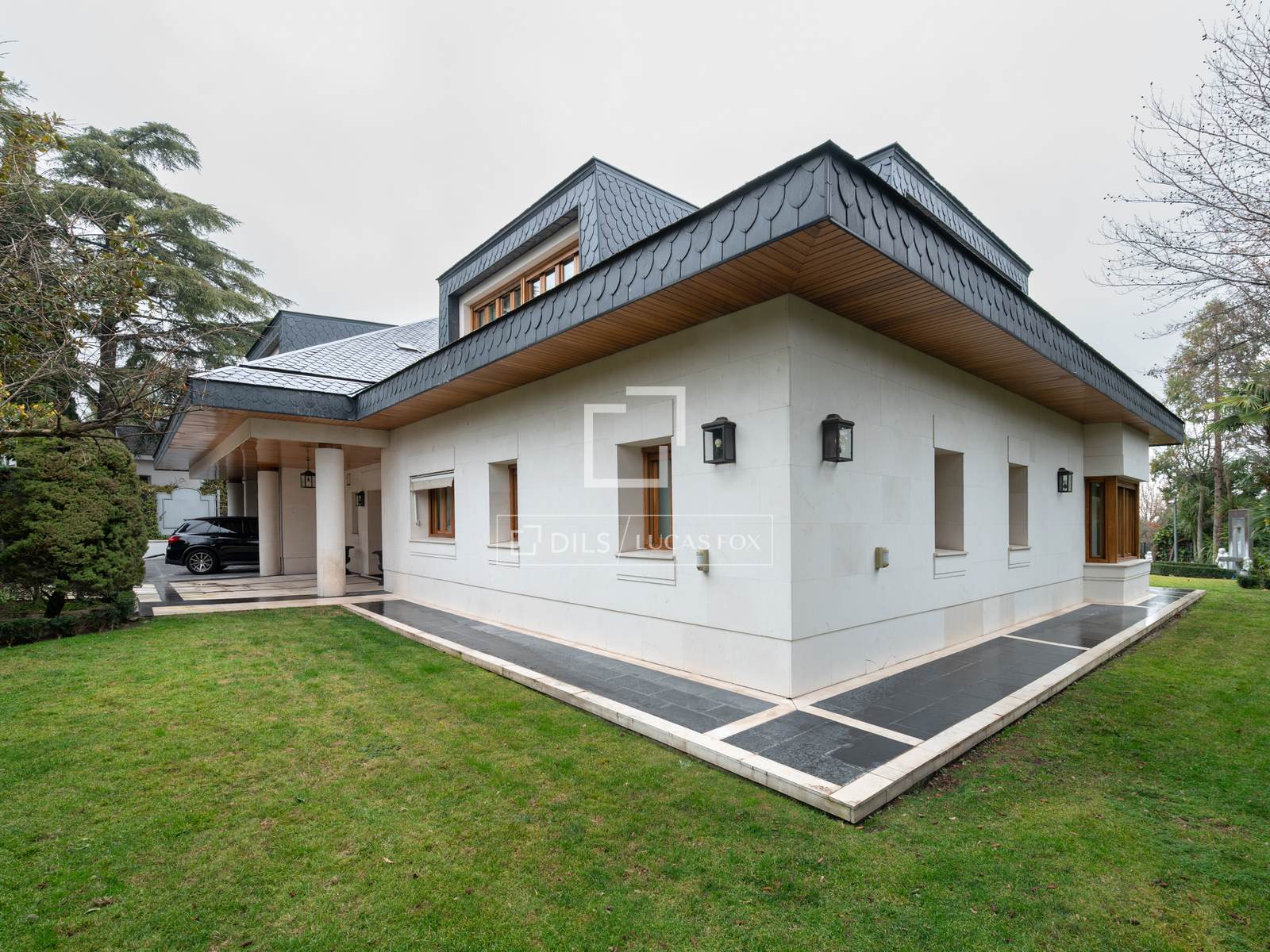 House / Villa for sale