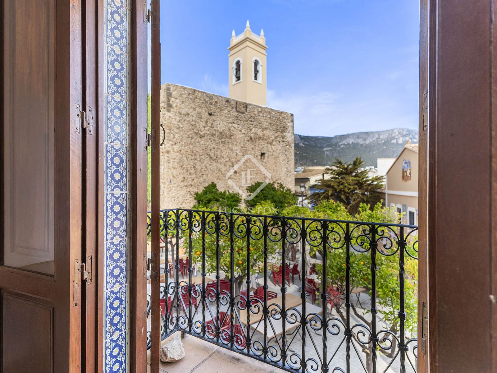 Country house for sale