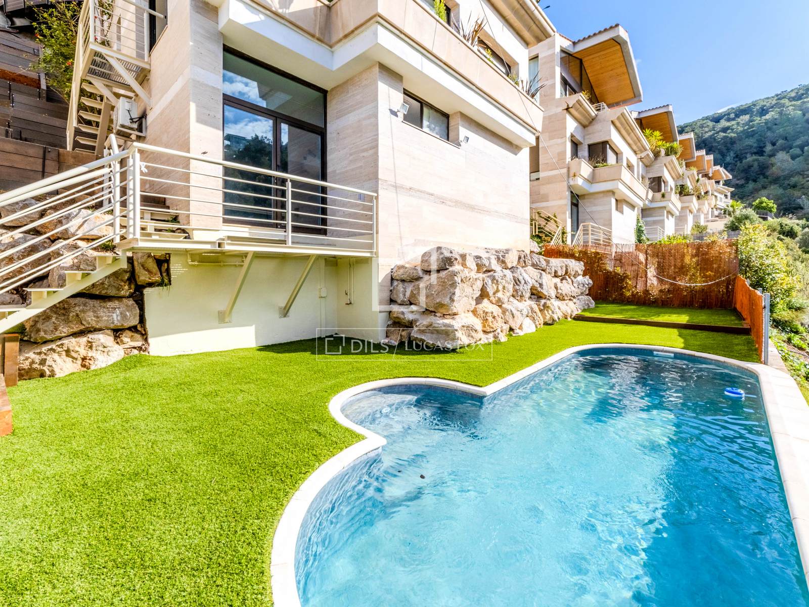 House / Villa for sale