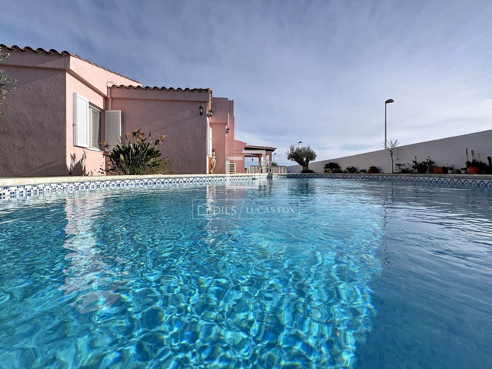 House / Villa for sale