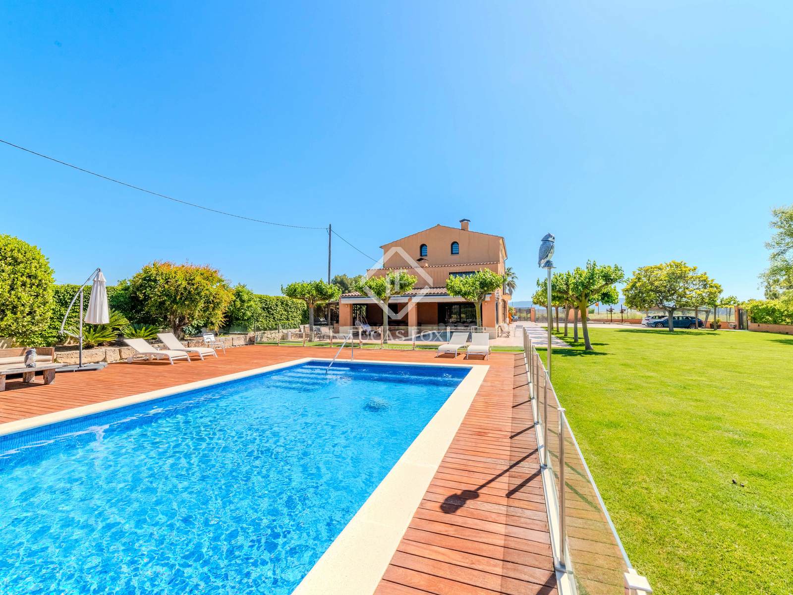 Country house for sale