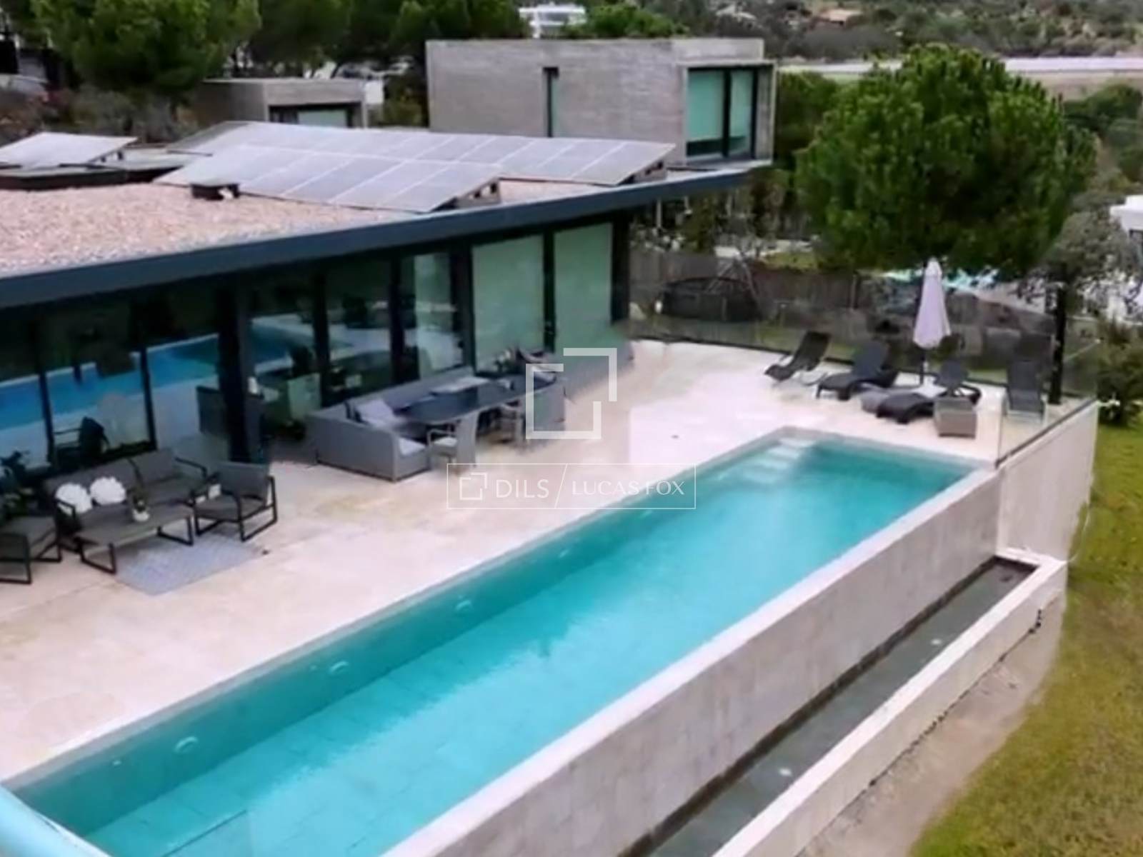 House / Villa for sale