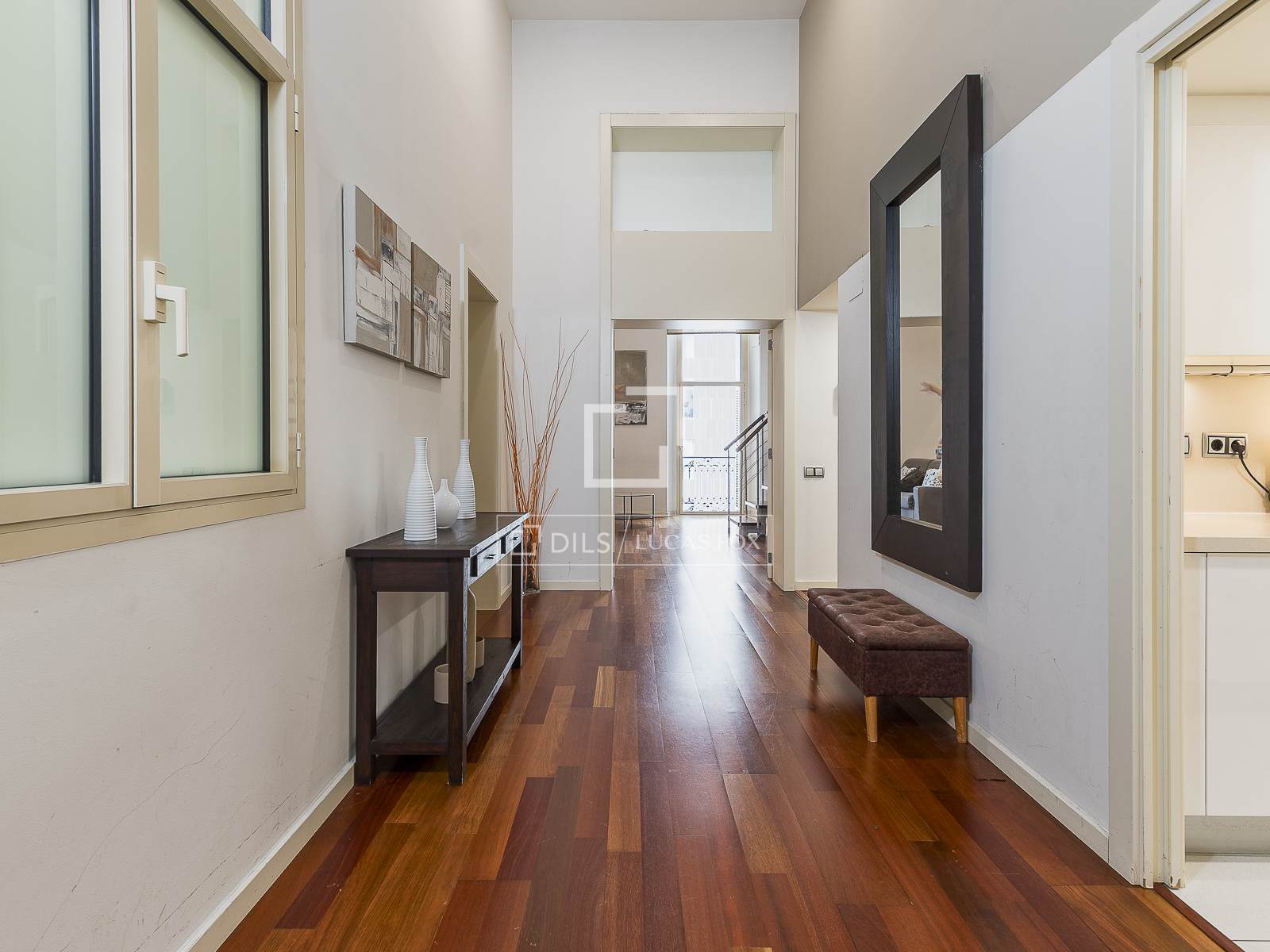 4 Bedrooms Apartment in Ronda Sant Pere