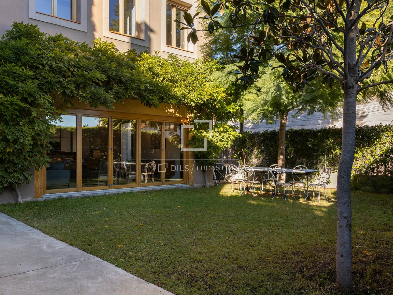 4 Bedrooms House / Villa in Circumval·lació