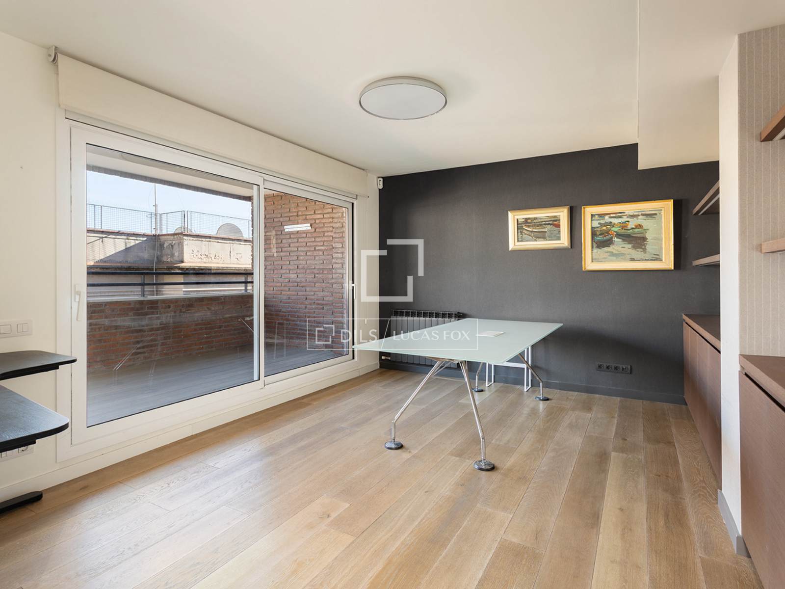 4 Bedrooms Apartment in Raset