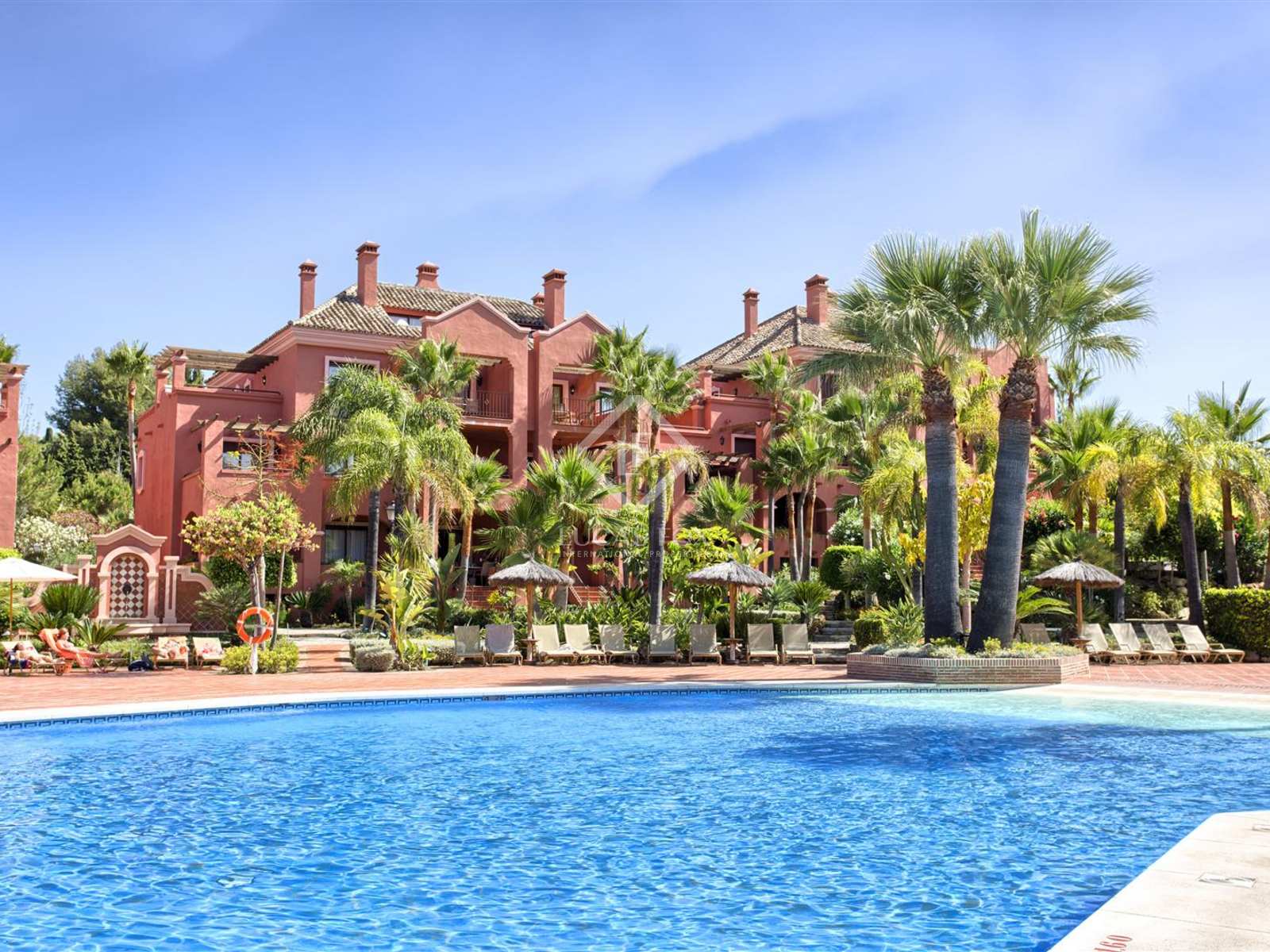 Puerto Banus - Villas, Apartments and Houses for Sale Direct from Owners