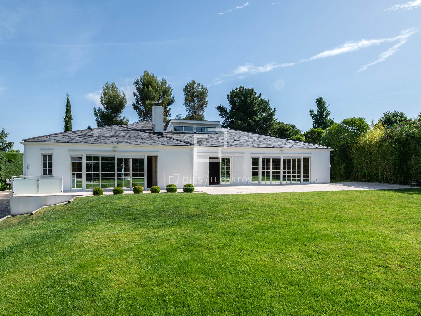 House / Villa for sale