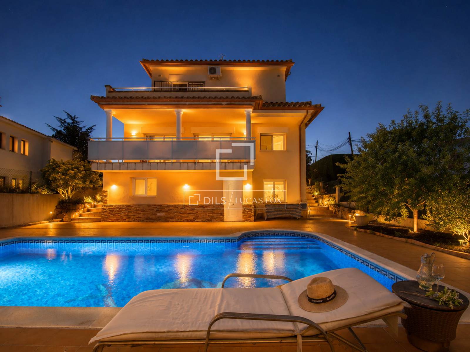 House / Villa for sale