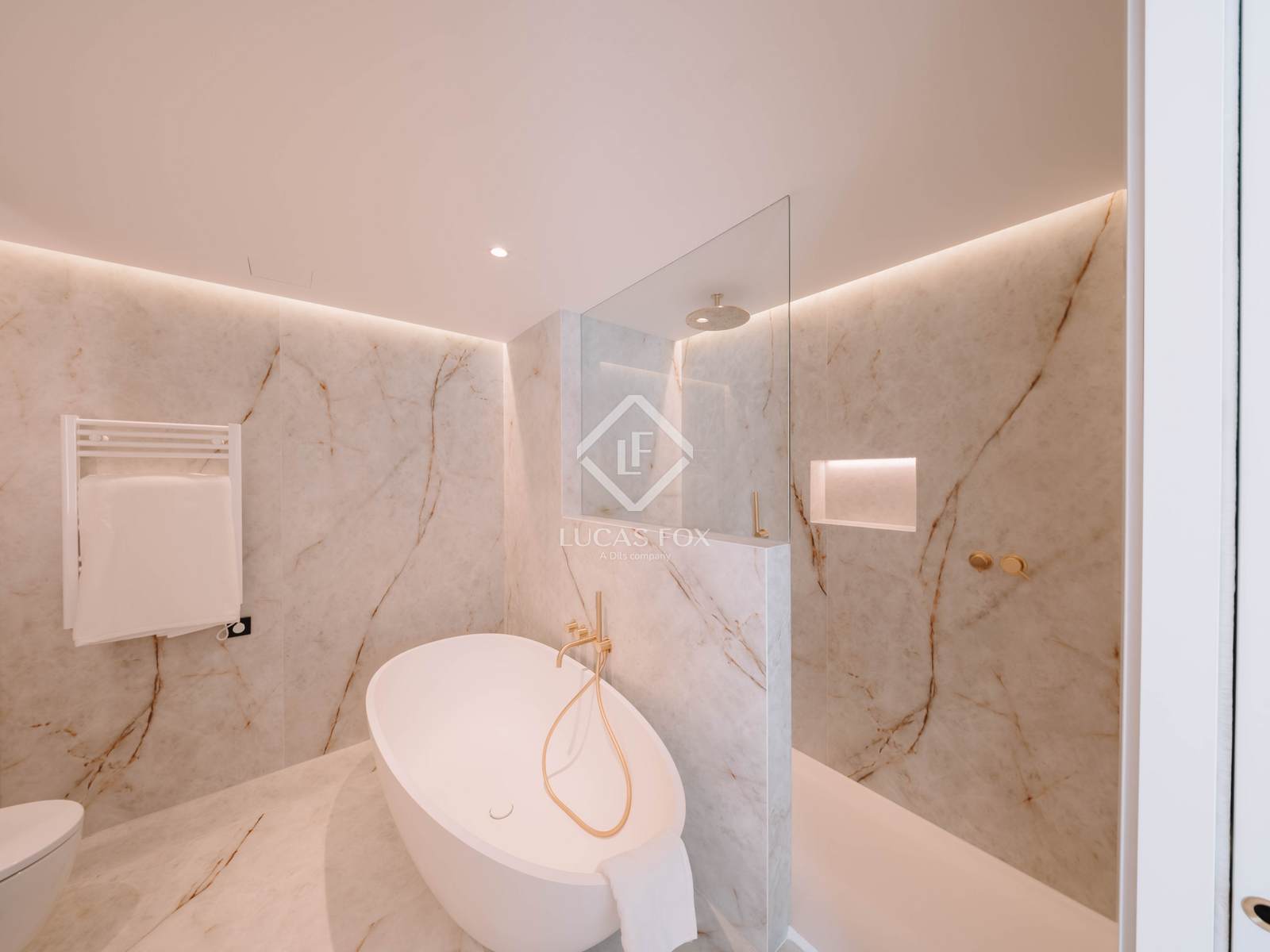 3 Bedrooms Apartment in Via Alemania