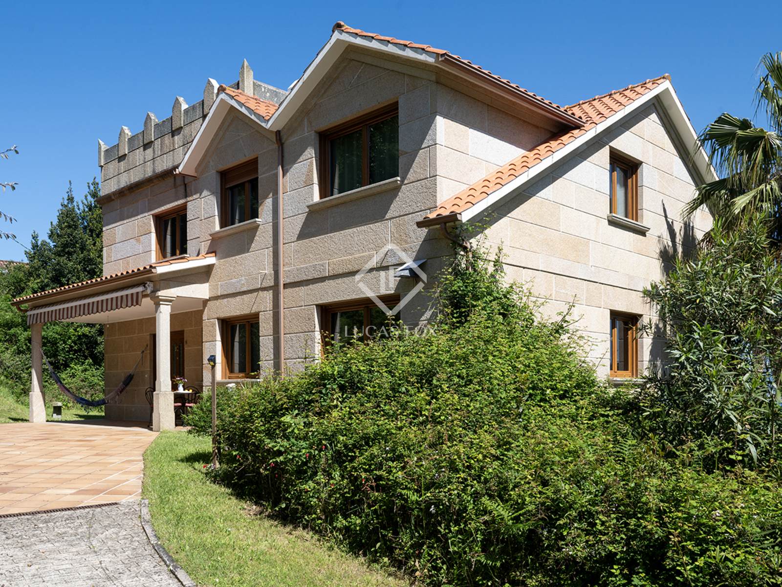 House / Villa for sale