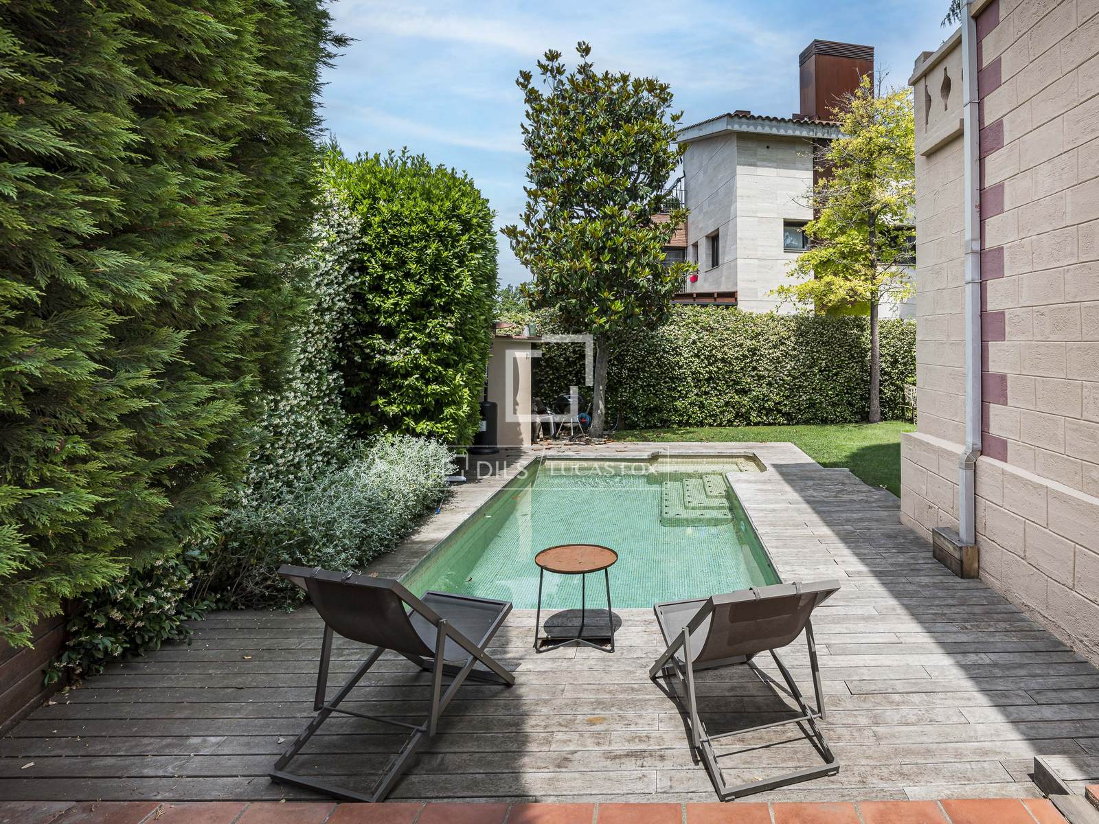 House / Villa for sale