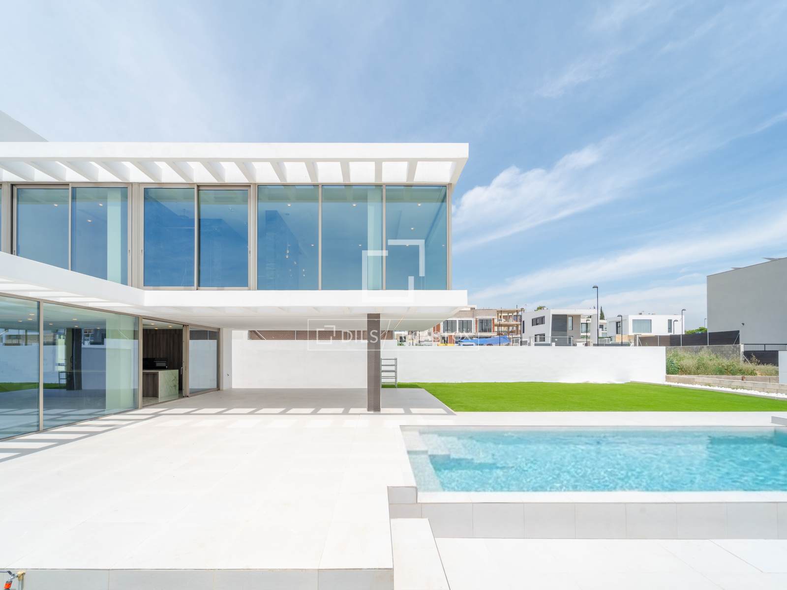 House / Villa for sale