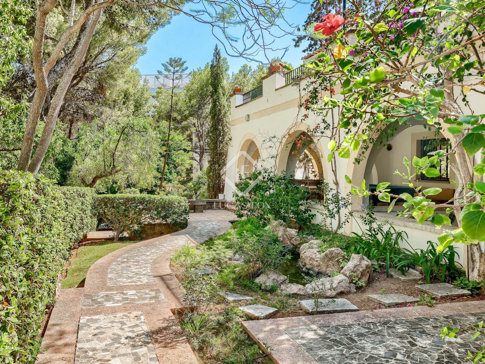 5 Bedrooms House / Villa in V. BENDINAT,