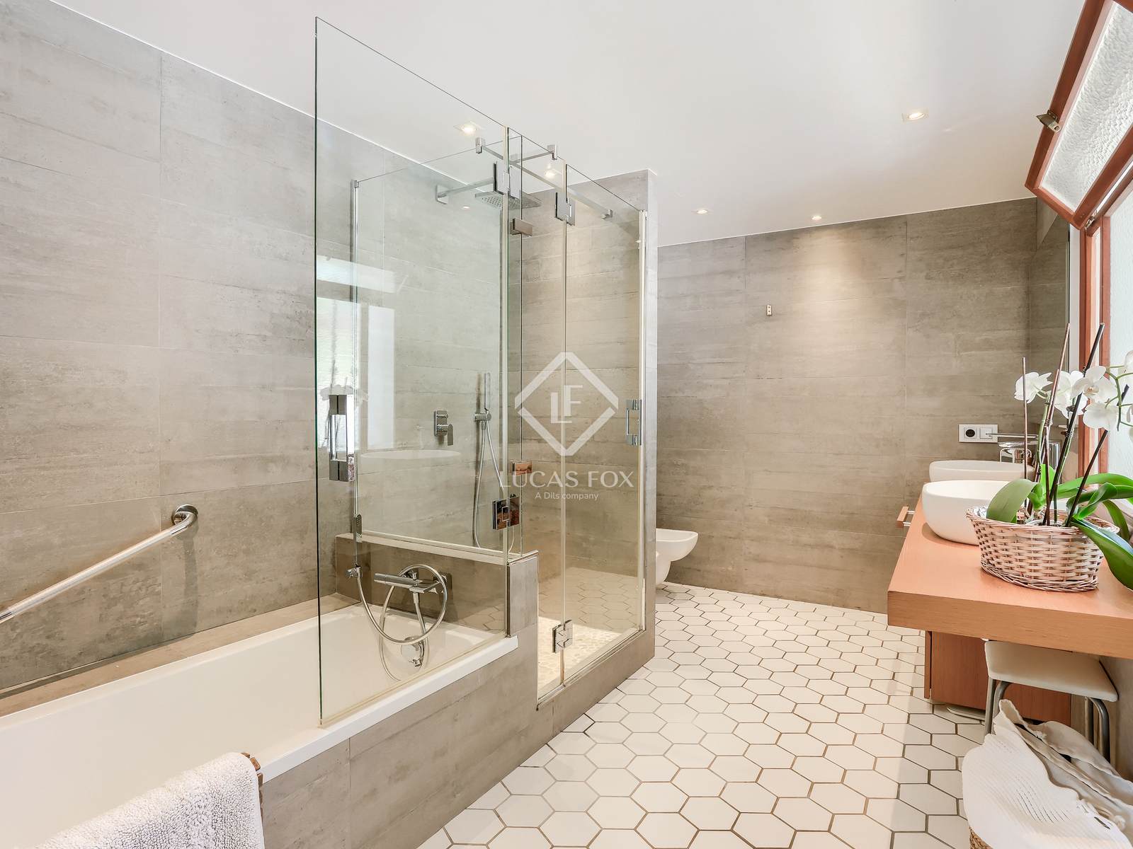 5 Bedrooms House / Villa in V. BENDINAT,