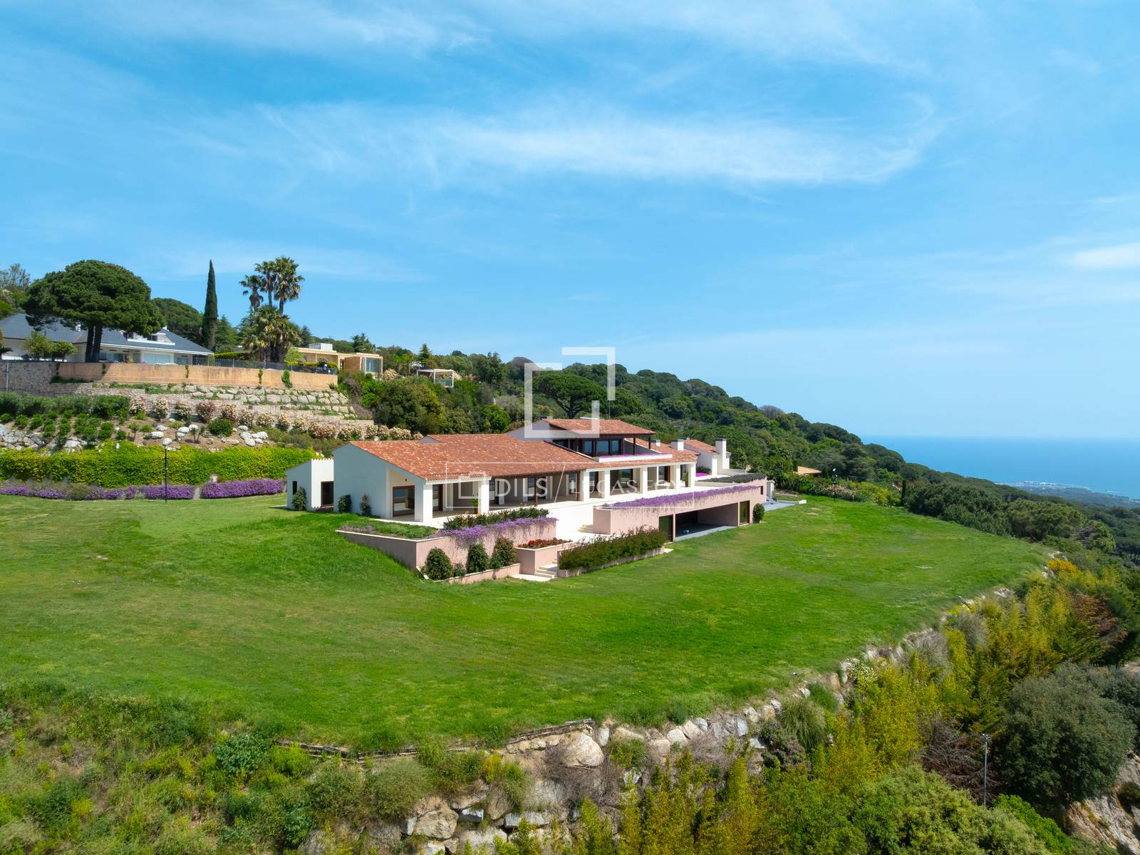 House / Villa for sale