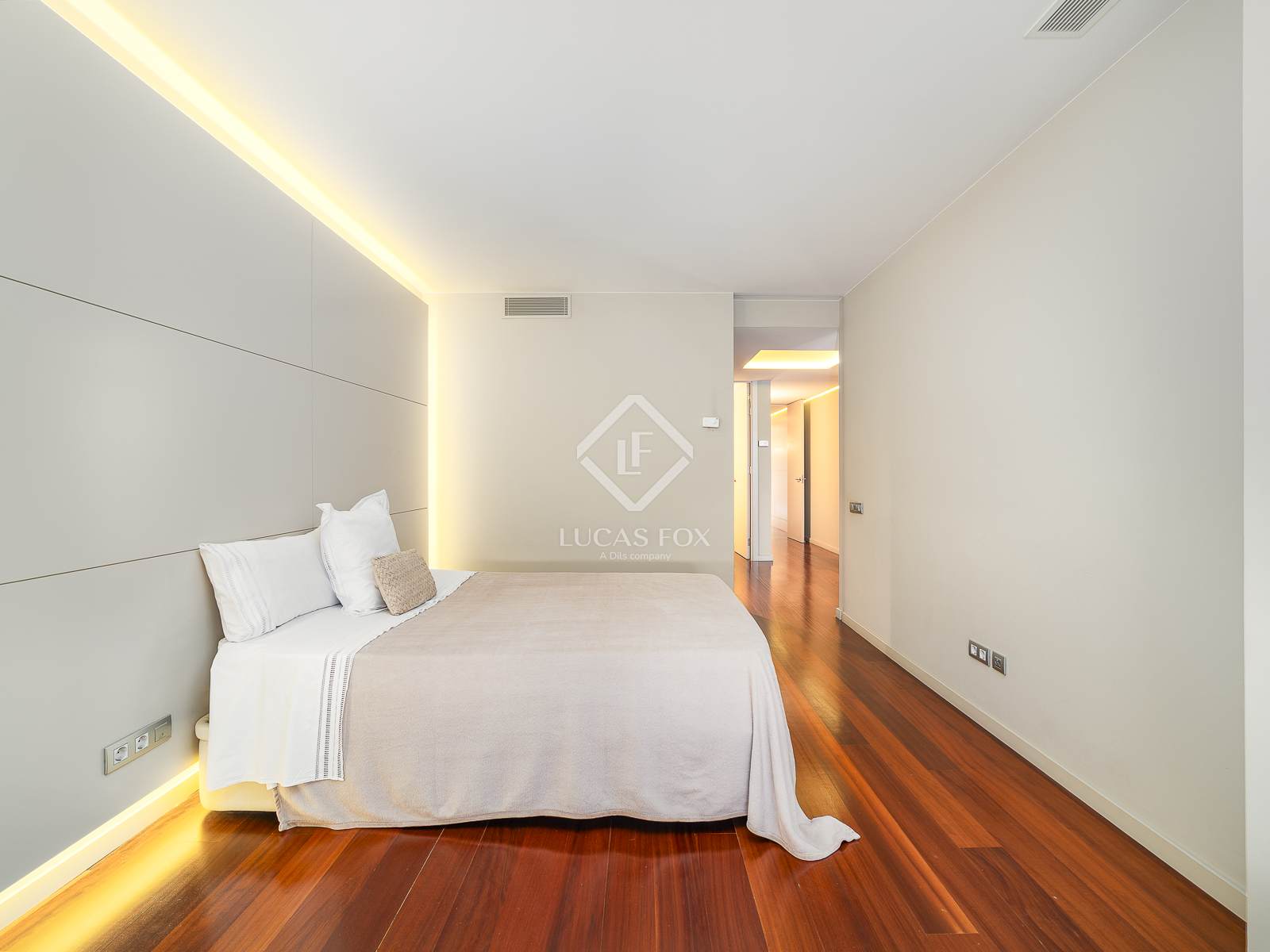 3 Bedrooms Apartment in passeig de gracia