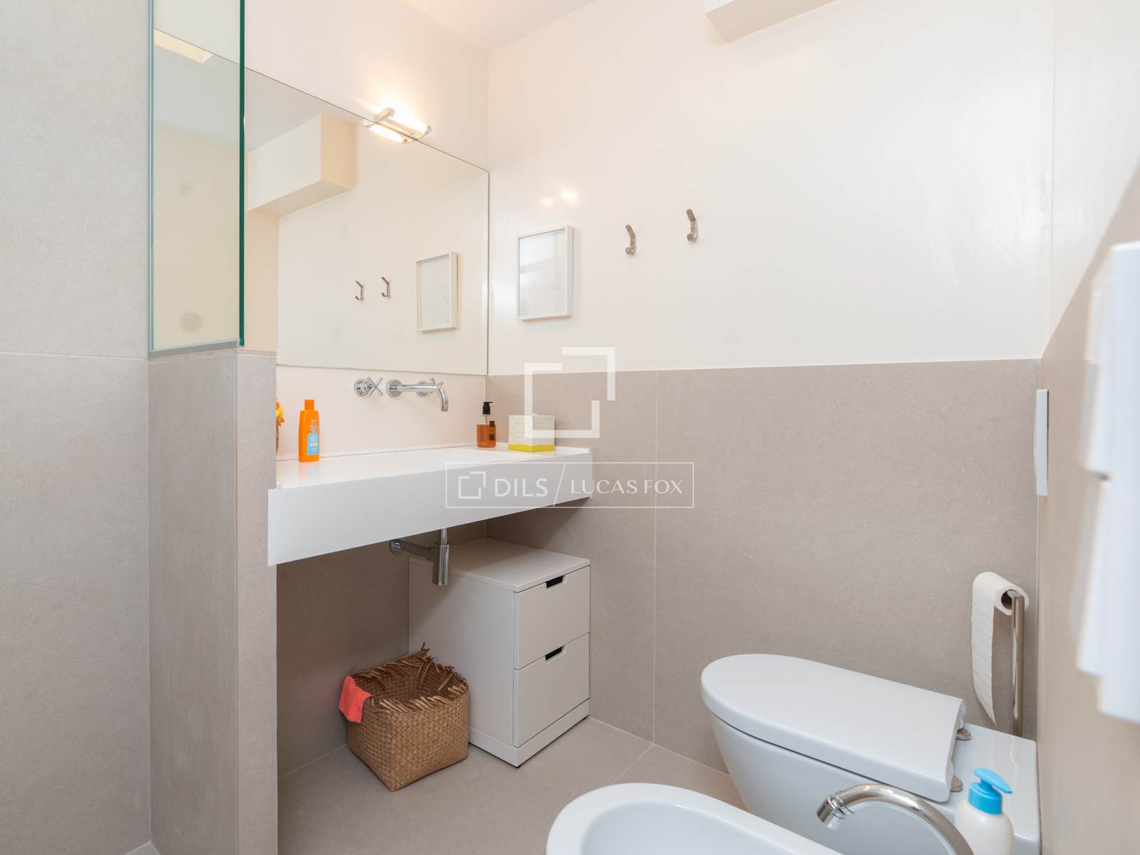 4 Bedrooms House / Villa in CALLE PARIS