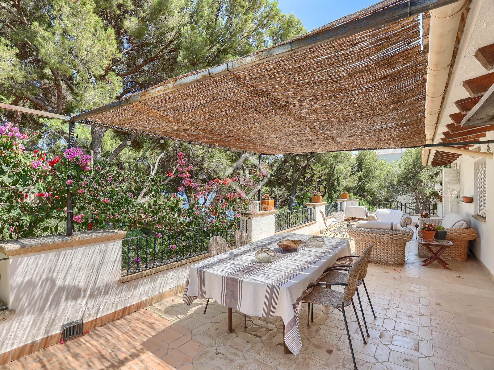 5 Bedrooms House / Villa in V. BENDINAT,