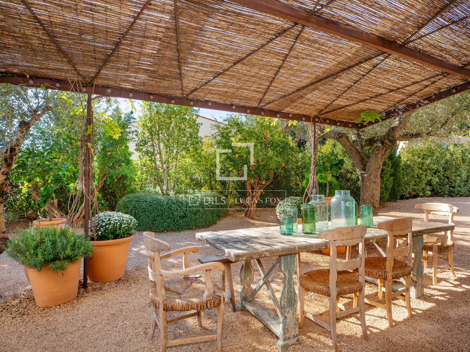 Country house for sale