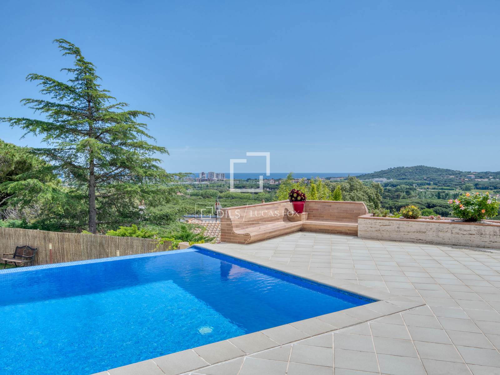 House / Villa for sale